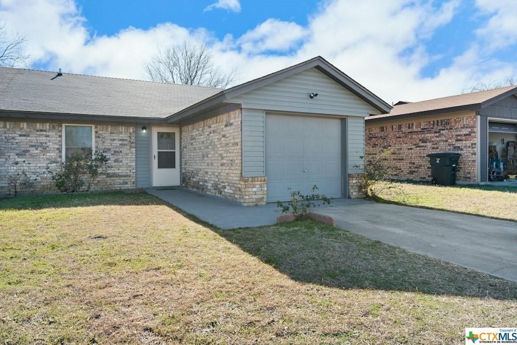 2202 Spicewood Drive - Photo 1