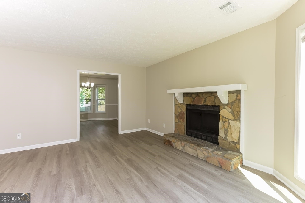 5052 Station Circle - Photo 1