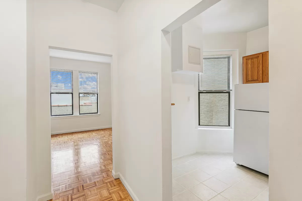 628 West 151st Street - Photo 1