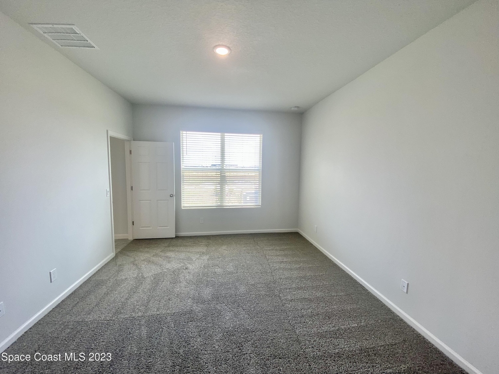 2600 Roygaris Street - Photo 14