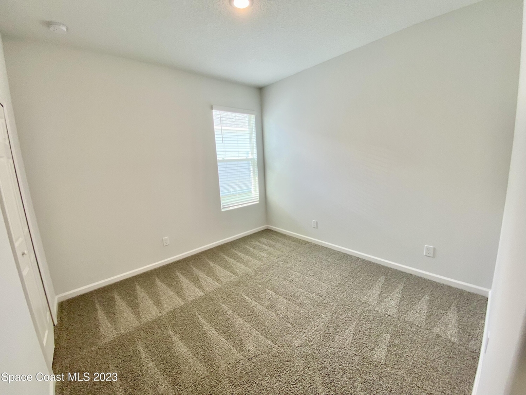 2600 Roygaris Street - Photo 7