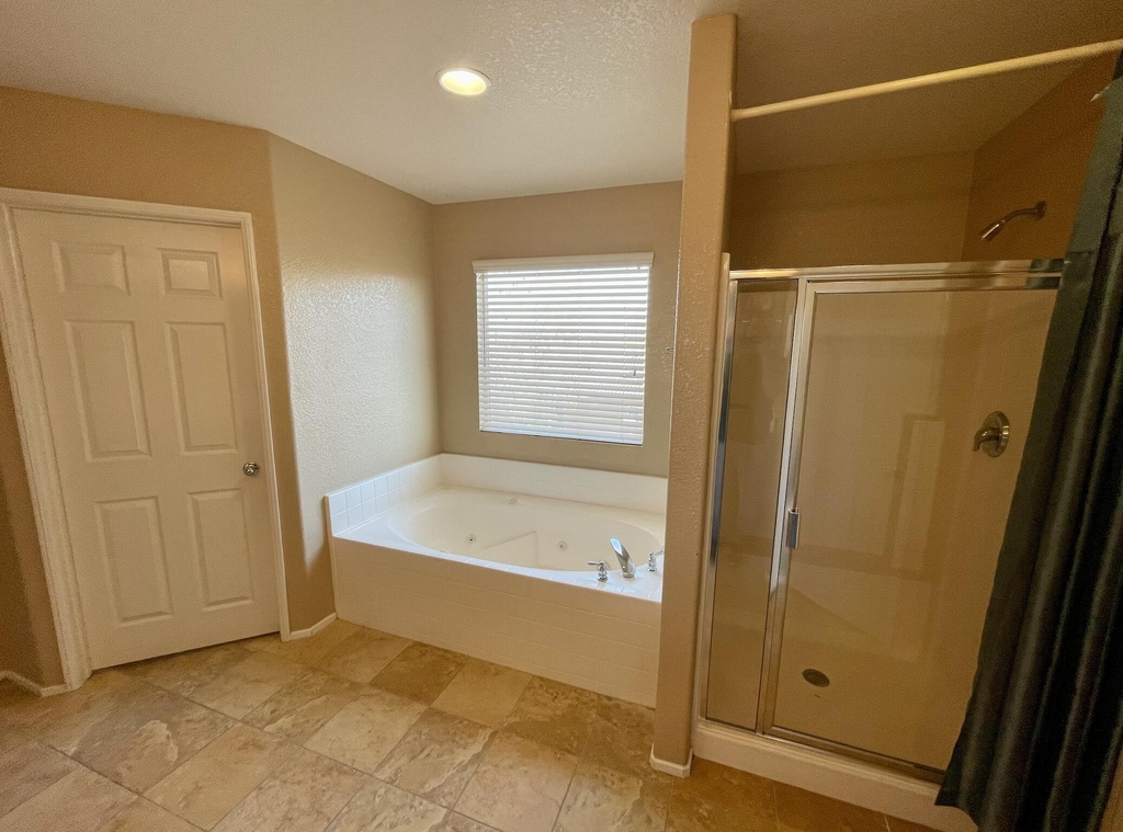 1563 Granville Way - Photo 14