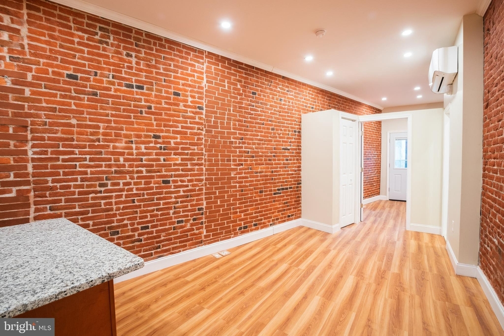 1122 E Passyunk Avenue - Photo 1