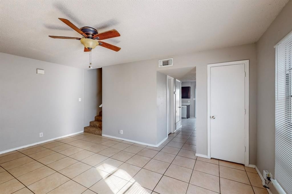 203 S Las Vegas Trail - Photo 4