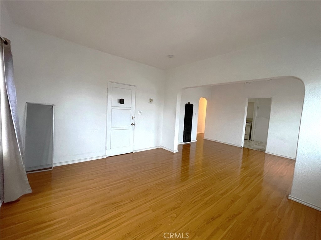 20 N Bushnell Avenue 1/2 - Photo 3