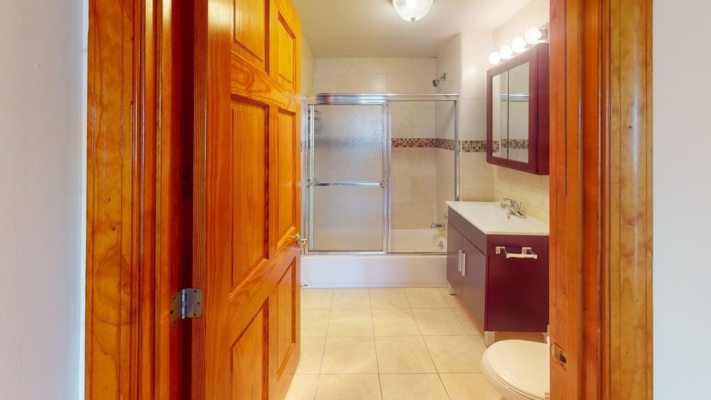 135-23 82nd Avenue, Briarwood NY 11435 - Photo 10