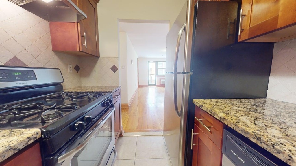 135-23 82nd Avenue, Briarwood NY 11435 - Photo 7