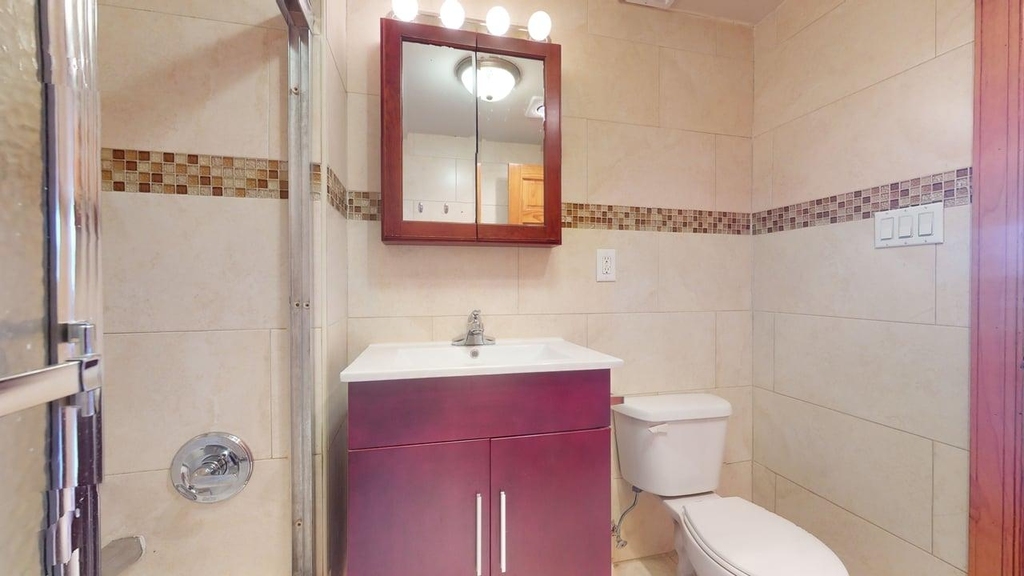 135-23 82nd Avenue, Briarwood NY 11435 - Photo 11