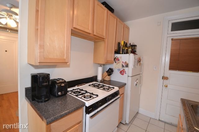 1251 W. Henderson, Unit 4 - Photo 2