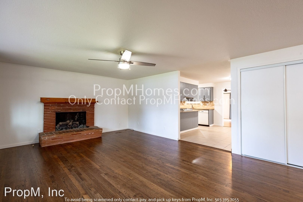 10320 Sw 90th Avenue - Photo 0