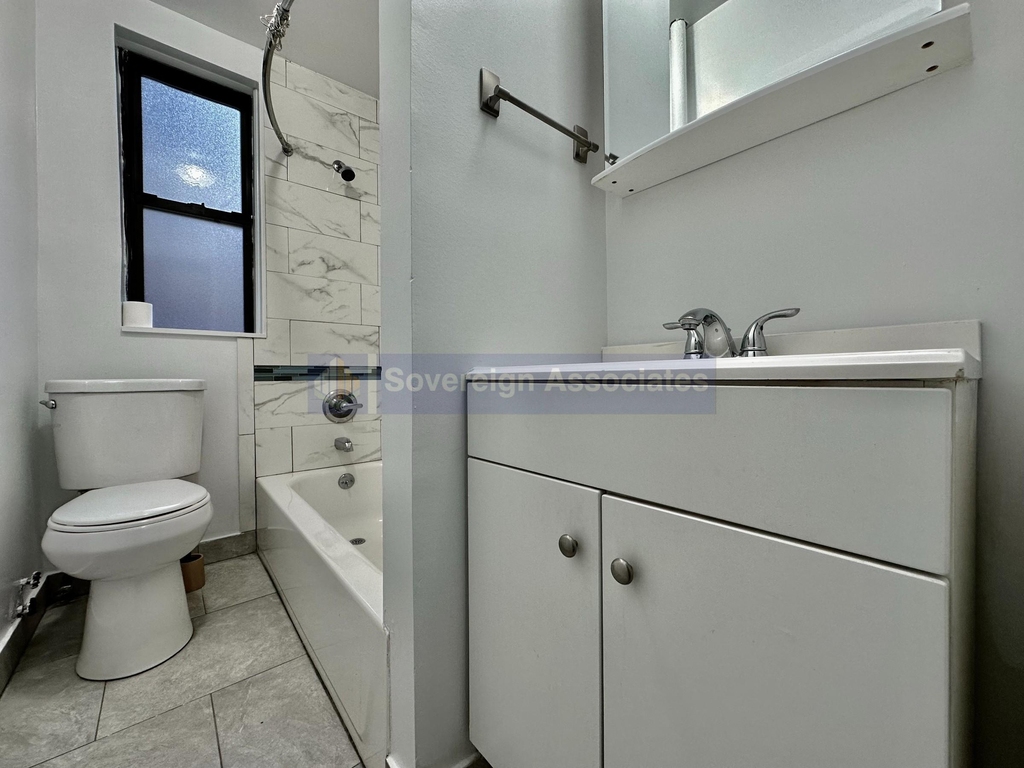 401 East 68th Street - Photo 6