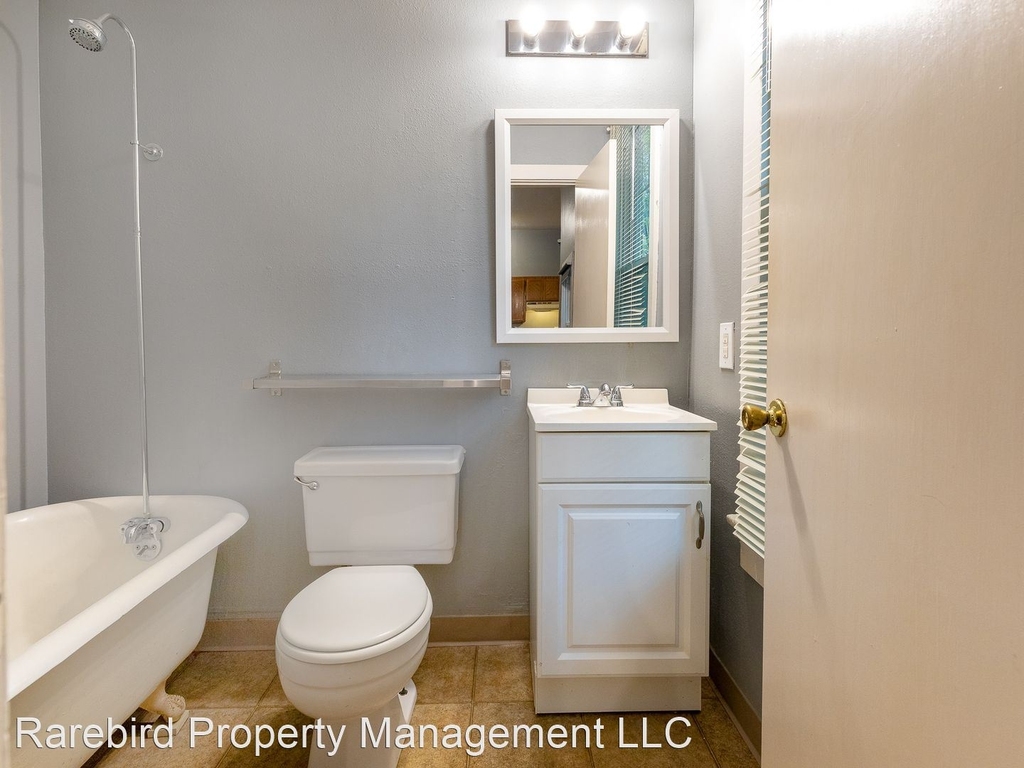 1402-1406 Sw 12th Ave - Photo 2