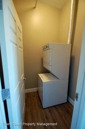 855 Michigan Street - Photo 3