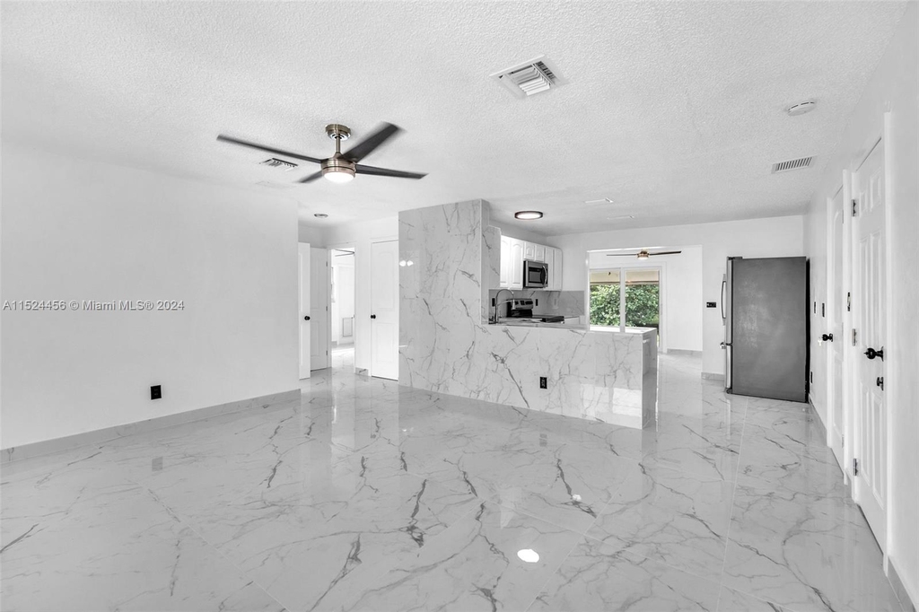 4433 Sw 27th Ter - Photo 8