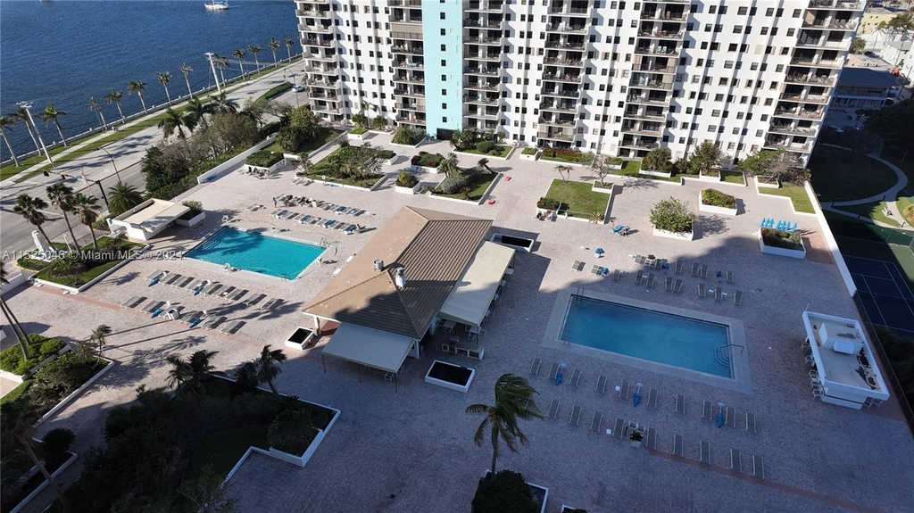 1201 S Ocean Dr - Photo 21