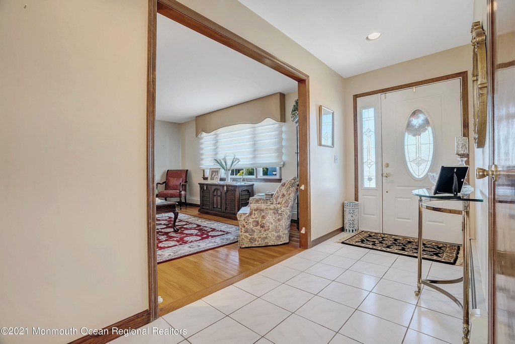 1637 Holbrook Street - Photo 13