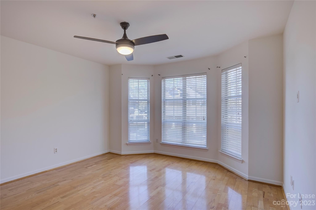 501 Olmsted Park Place - Photo 10