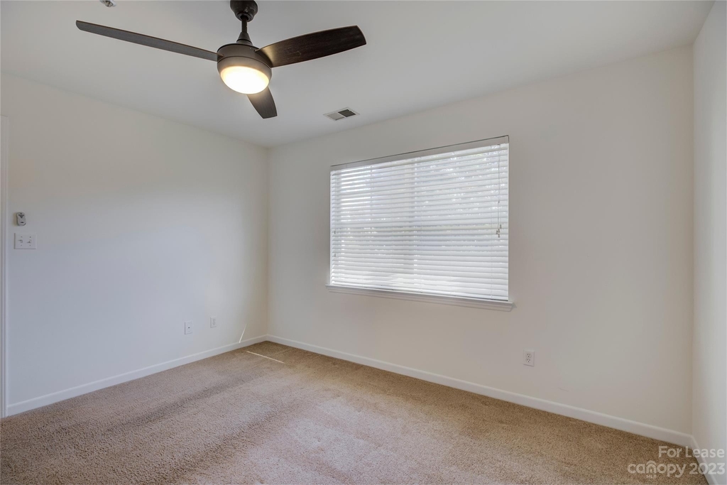 501 Olmsted Park Place - Photo 27