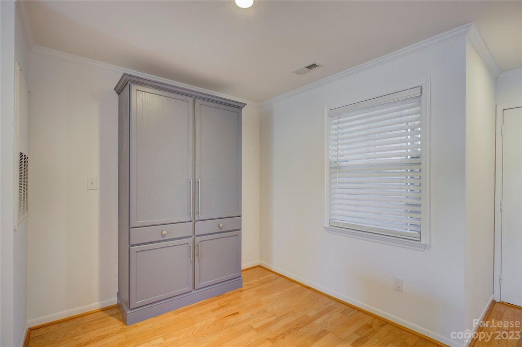 501 Olmsted Park Place - Photo 13