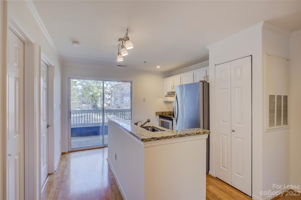 501 Olmsted Park Place - Photo 16