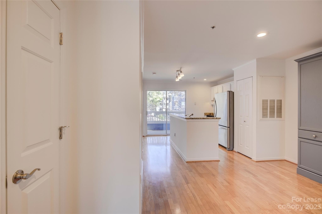 501 Olmsted Park Place - Photo 7