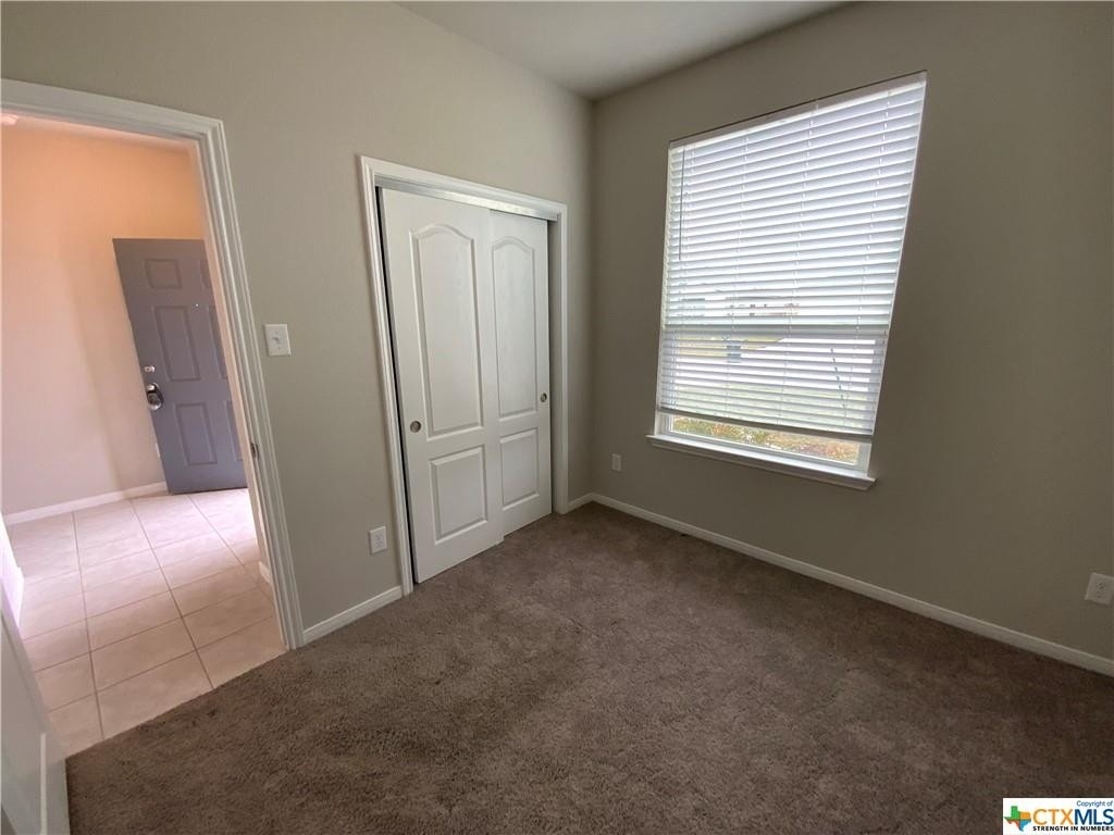 1303 Lakeway Crossing - Photo 3