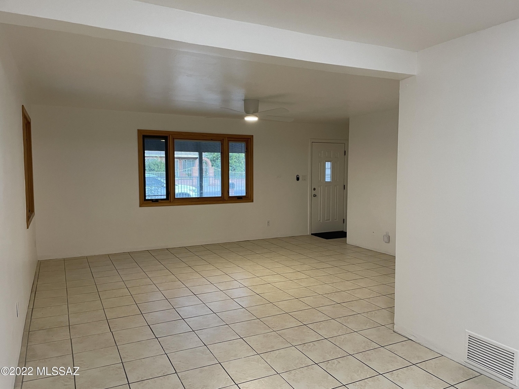 2309 N Avenida El Capitan - Photo 10