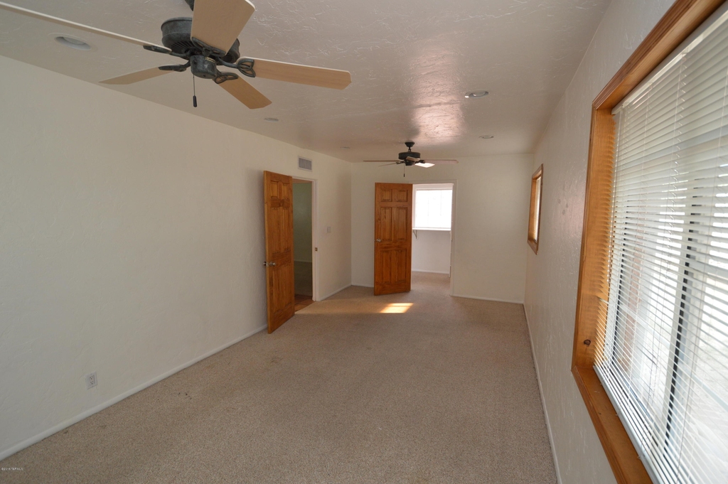 223 N Bentley Avenue - Photo 6