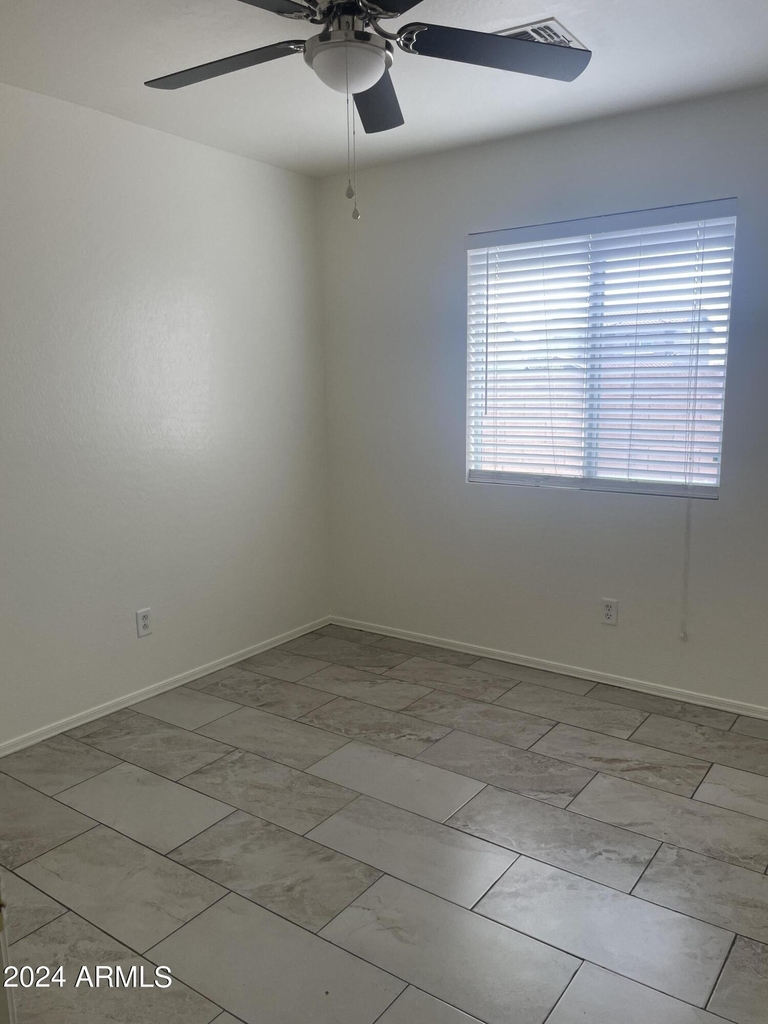 1333 S 220th Drive - Photo 12