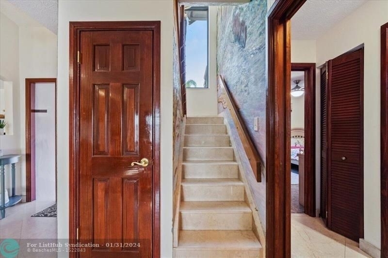 1251 Sw 59th Ave - Photo 12