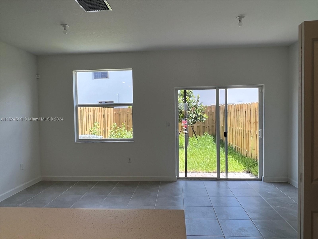 12223 Nw 23rd Pl - Photo 3
