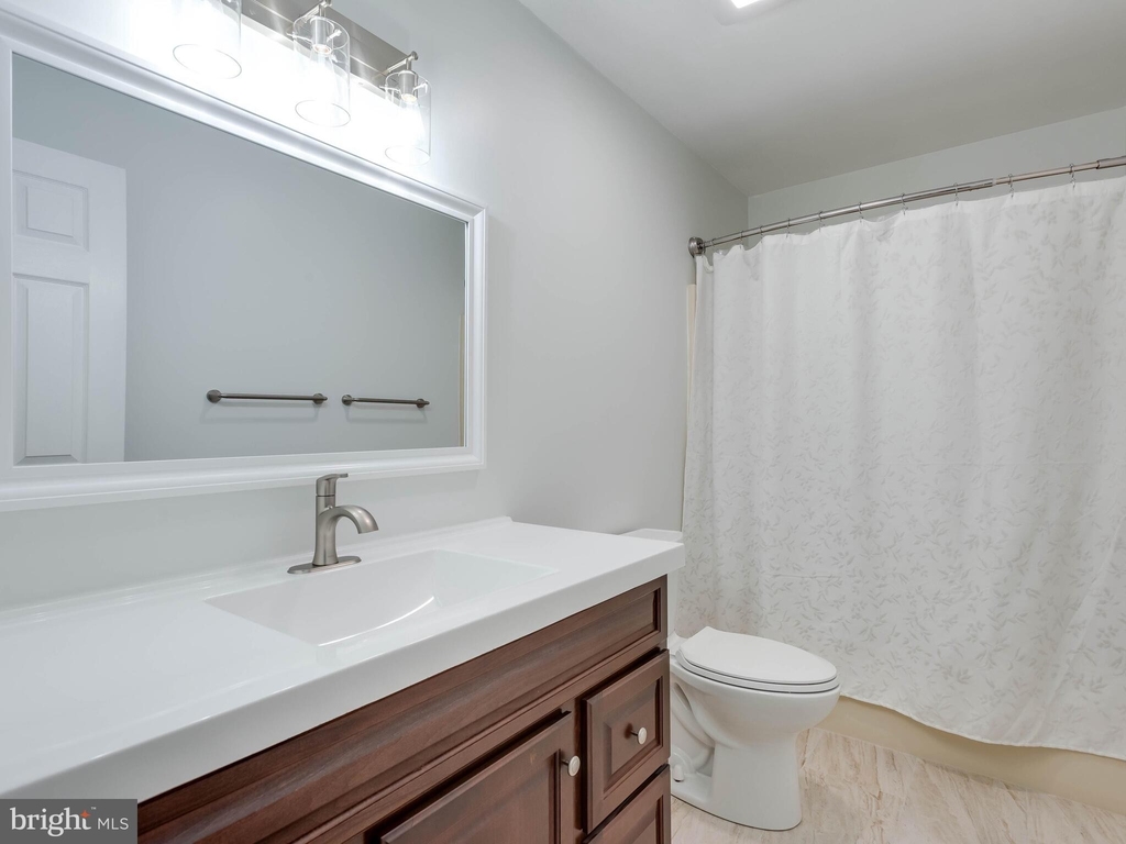 325 Jenville Court - Photo 23