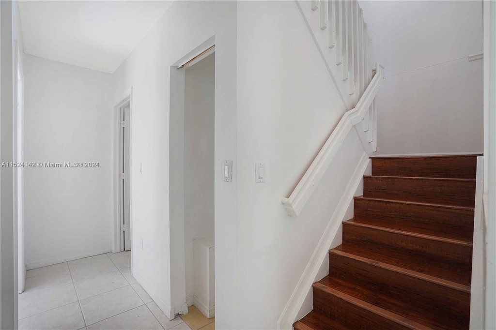 8882 Sw 208th Ter - Photo 12