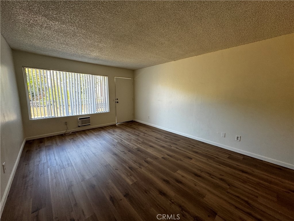 3920 Marathon Street - Photo 3