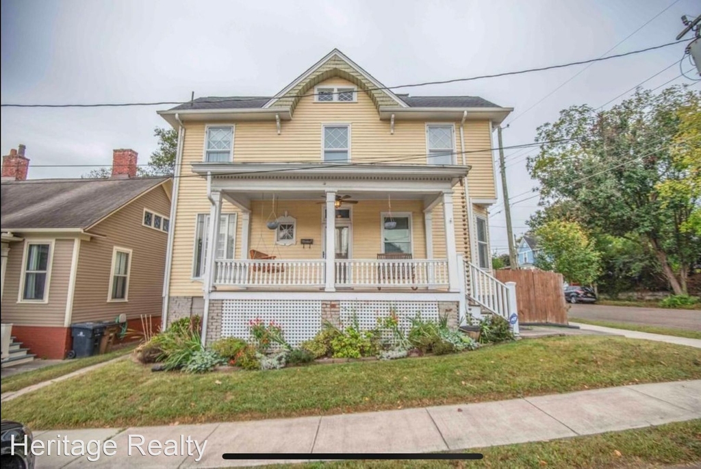 631 Eleanor Street - Photo 0