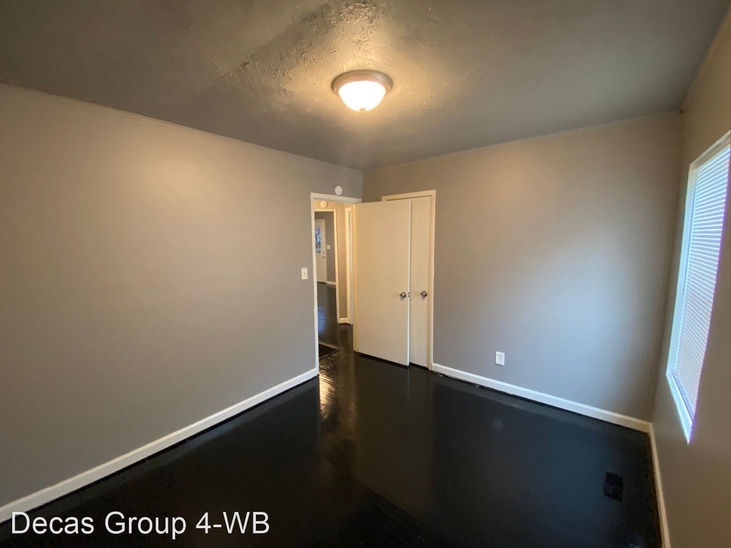 5700 Court Q - Photo 16