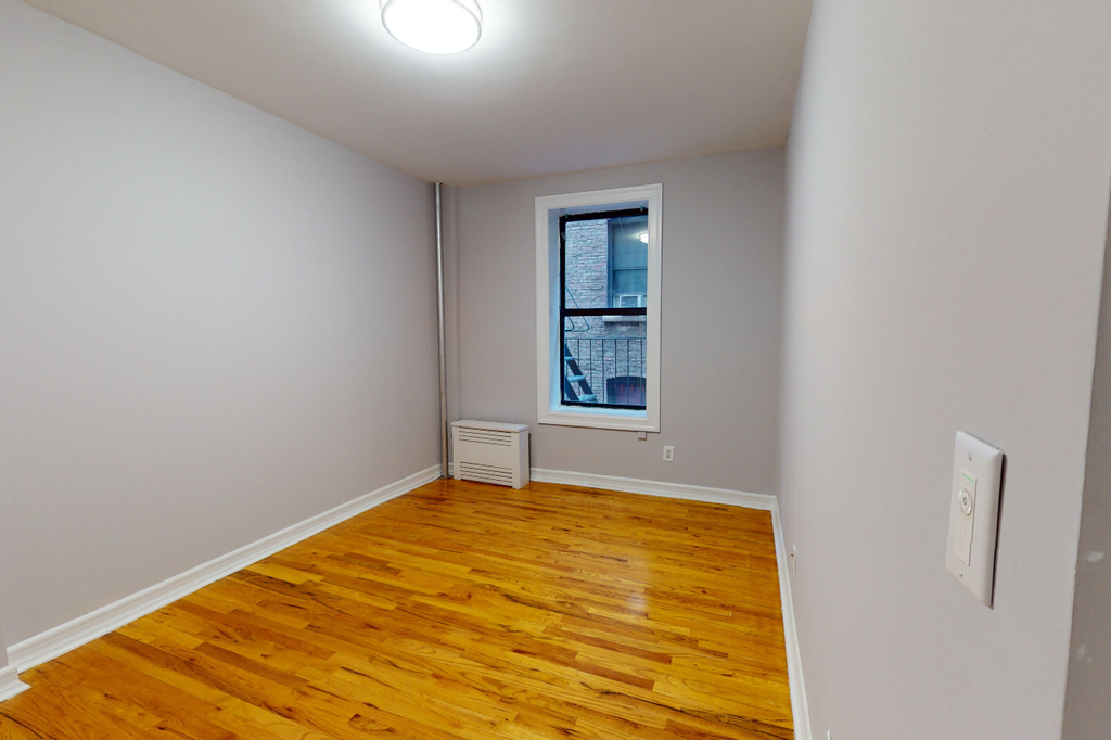 501 West 101 - Photo 4