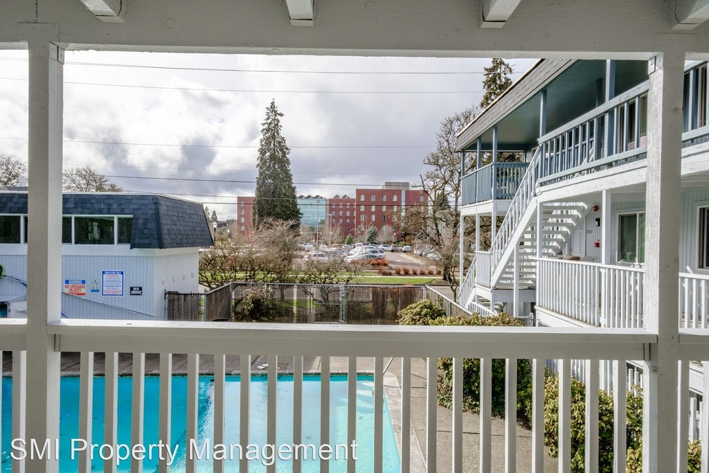 1445 Sw A Ave - Photo 14