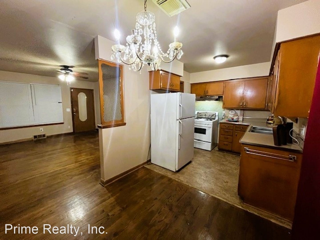 4022 Nw 34 - Photo 10