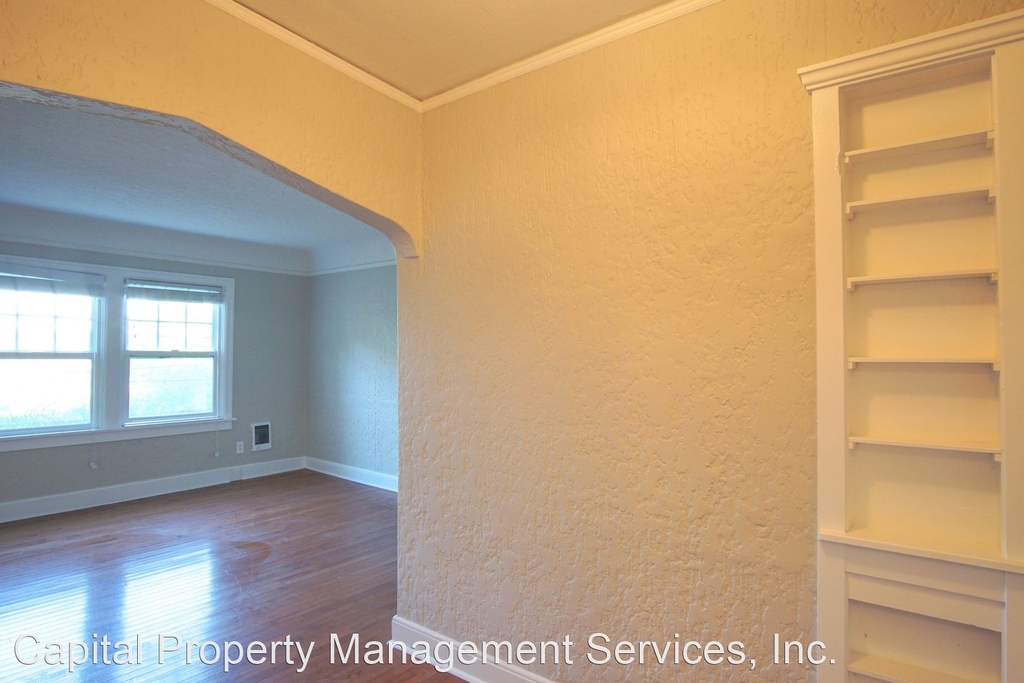 6425 S Corbett Ave - Photo 5