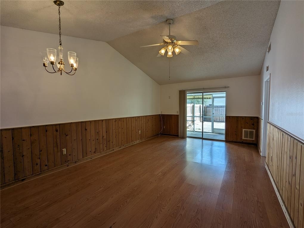 1130 Dover Court - Photo 2