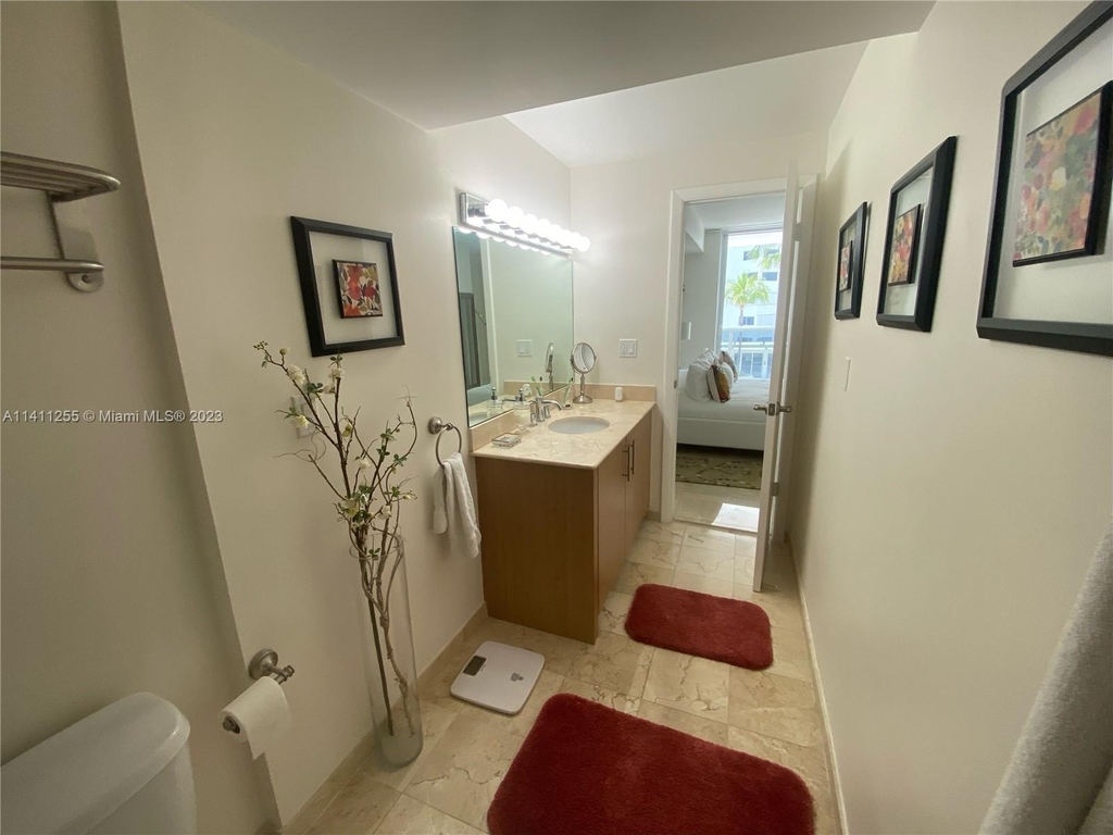 10275 Collins Ave - Photo 22