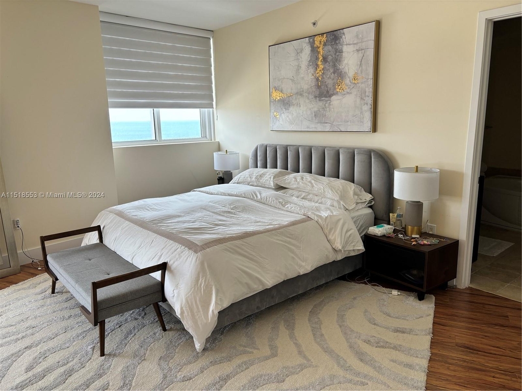 18201 Collins Ave - Photo 6