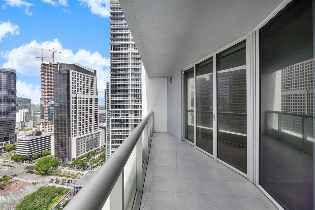 475 Brickell Ave - Photo 17