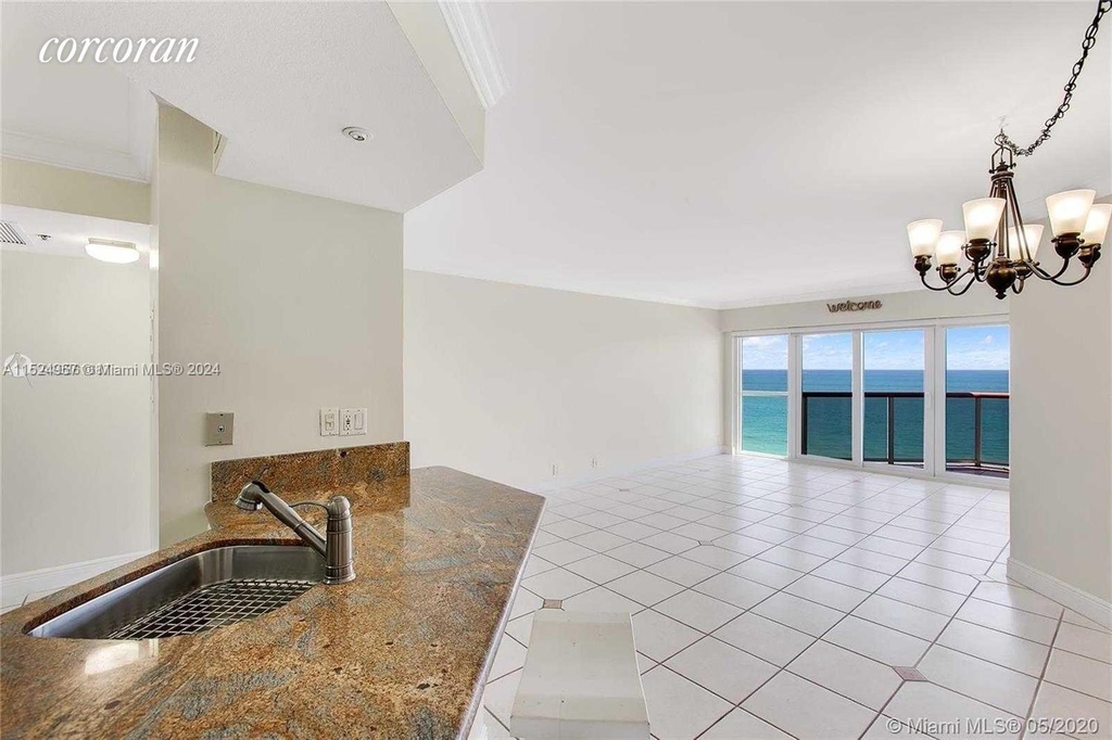 6767 Collins Ave - Photo 5