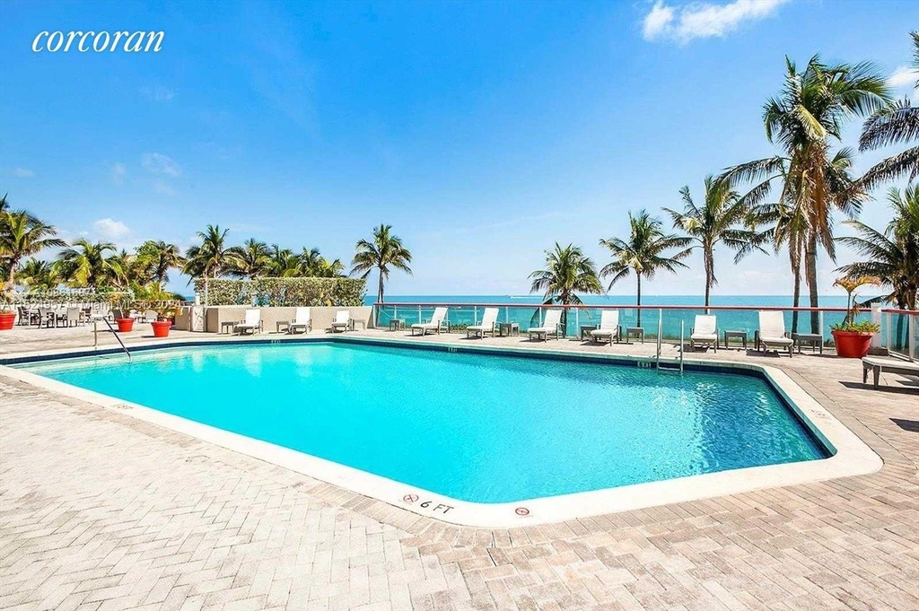 6767 Collins Ave - Photo 13