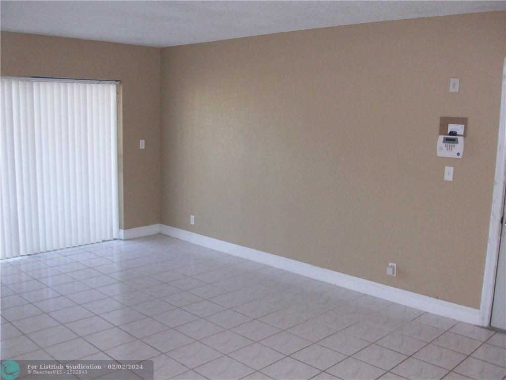 2852 Nw 55th Ave - Photo 6