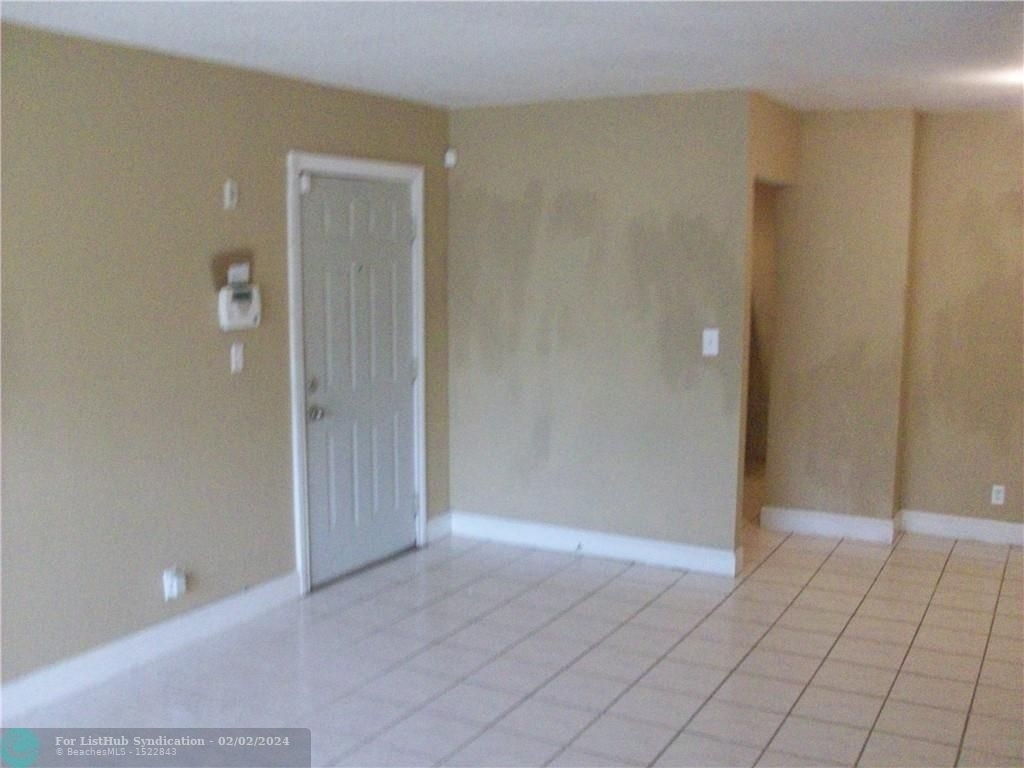 2852 Nw 55th Ave - Photo 5