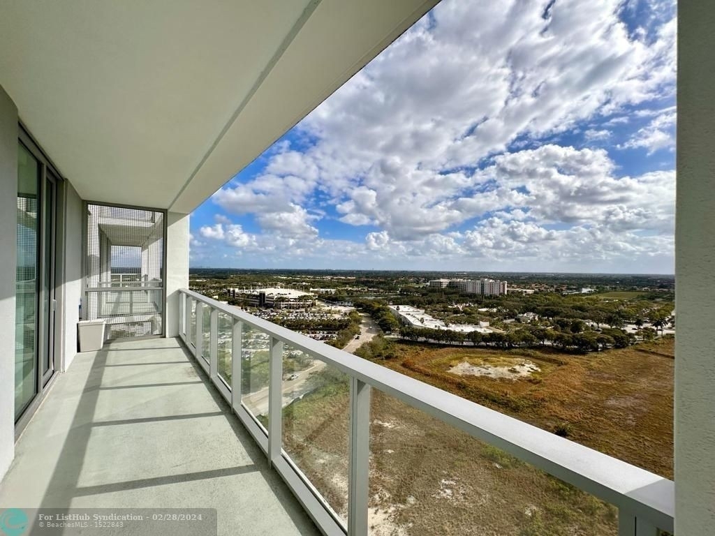 2000 Metropica Way - Photo 31