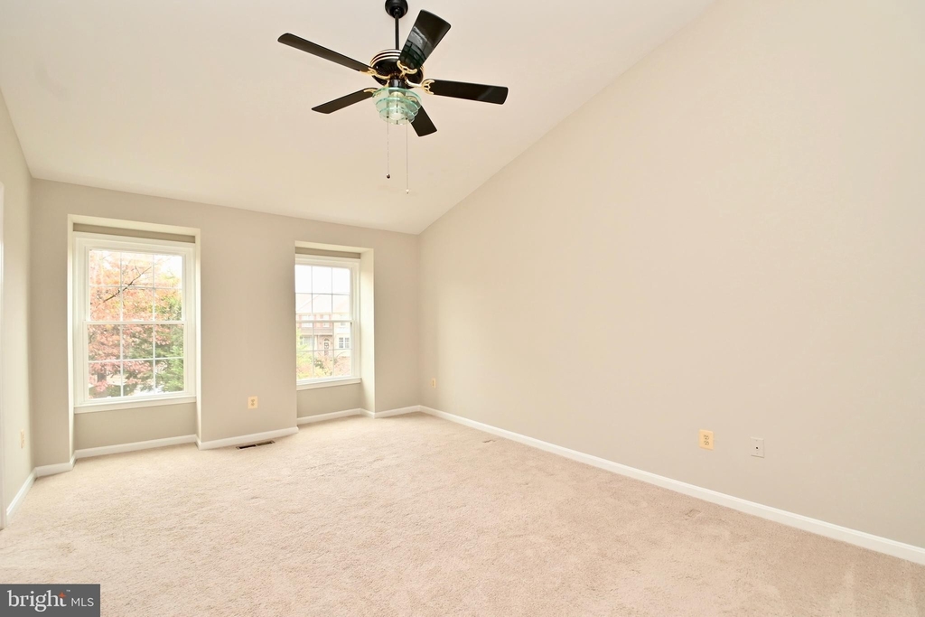 6318 Millwood Circle - Photo 15